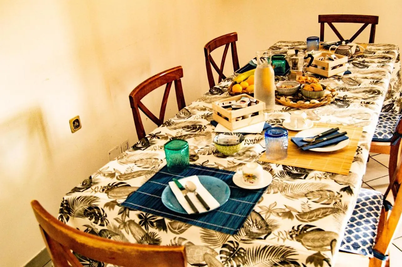 לינה וארוחת בוקר קרבוניה Asherat B&B איטליה