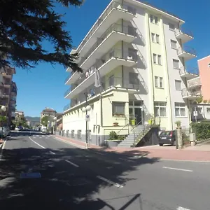 San Francisco Aparthotel Marina dʼAndora